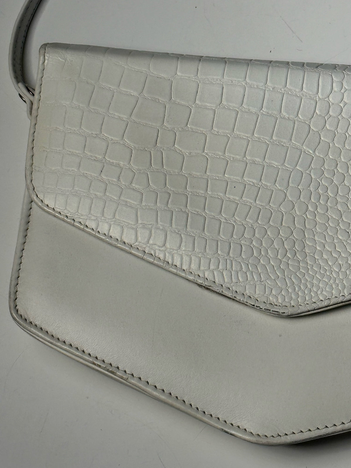 Petit sac blanc vintage
