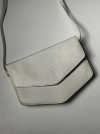 Petit sac blanc vintage