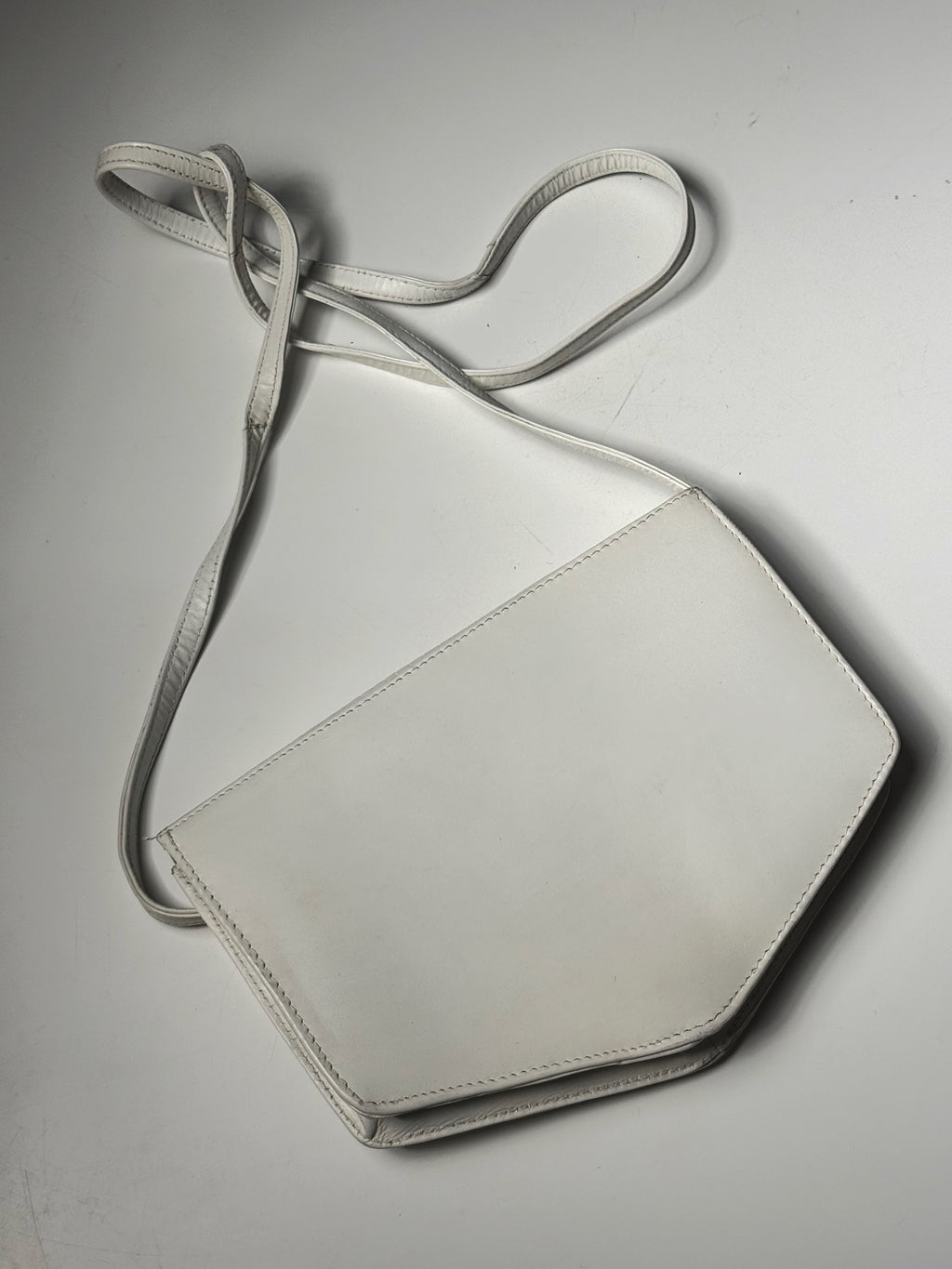 Petit sac blanc vintage