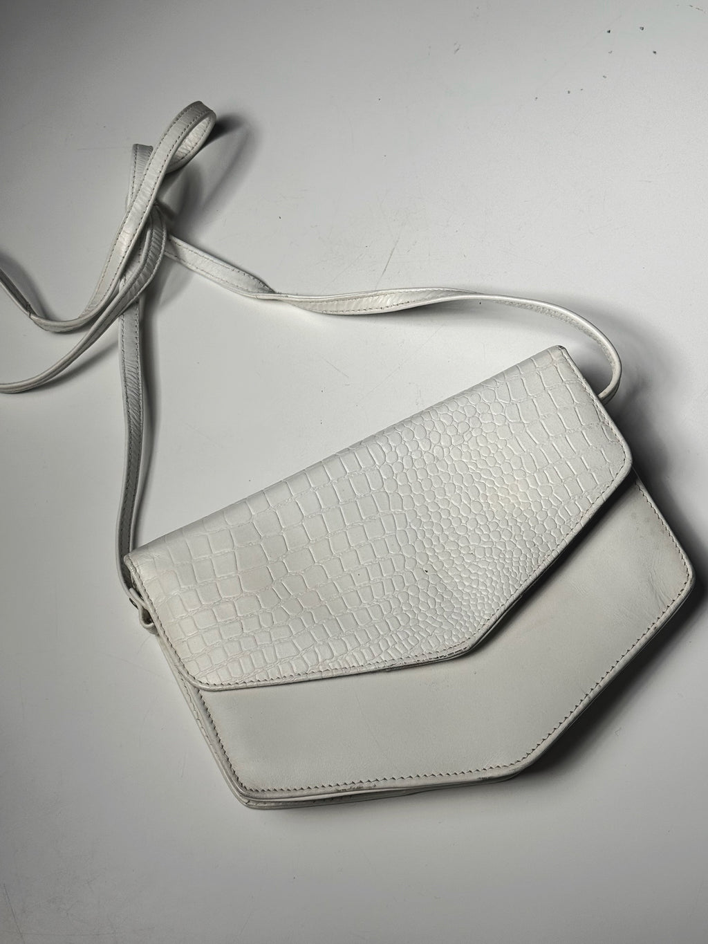 Petit sac blanc vintage