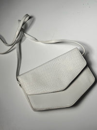Petit sac blanc vintage