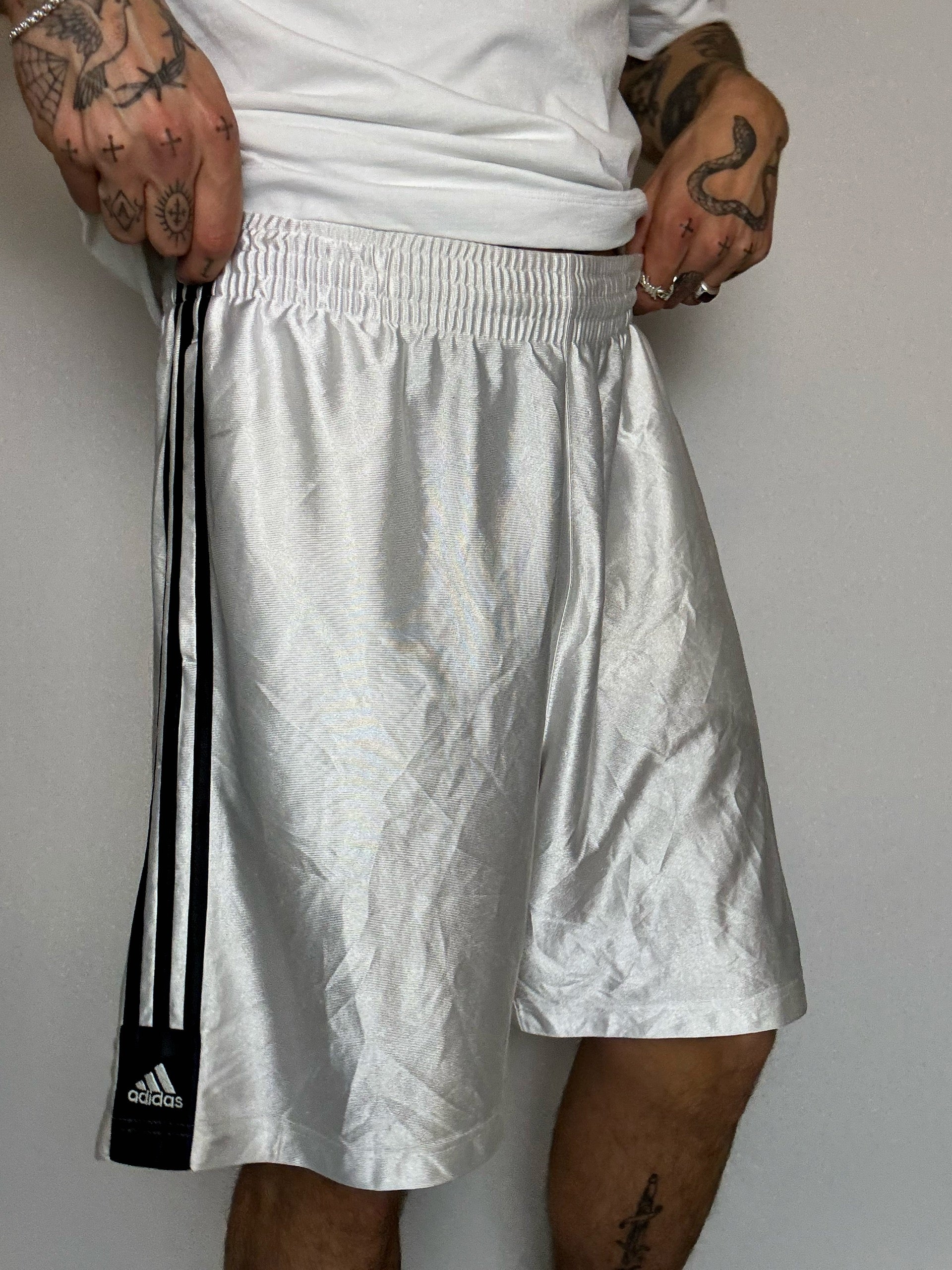 Short de sport blanc brillant ADIDAS L vintage
