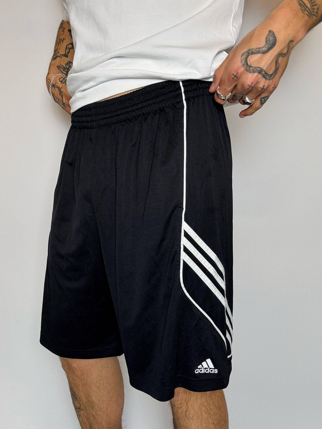 Short de sport noir ADIDAS L vintage