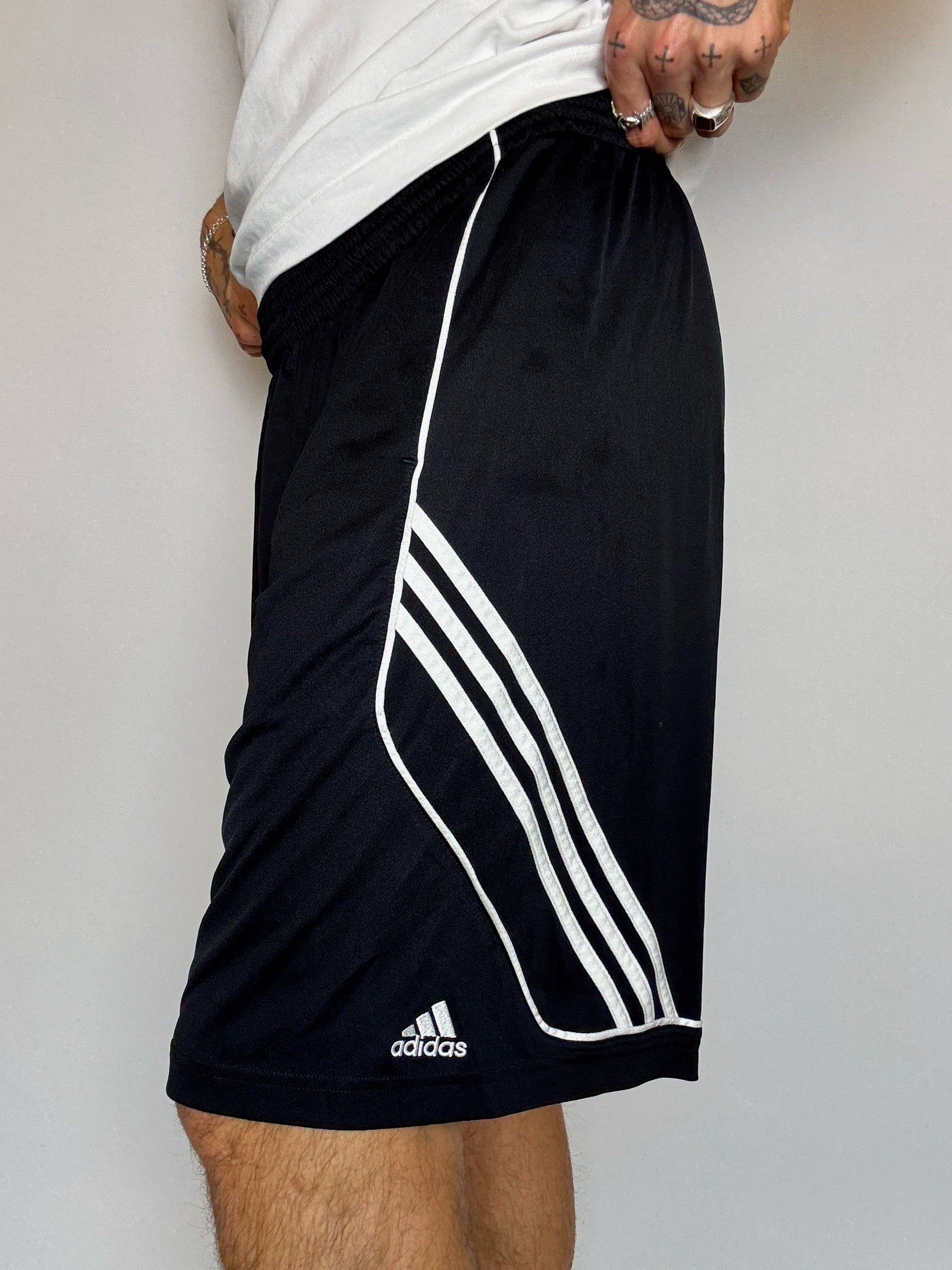 Short de sport noir ADIDAS L vintage