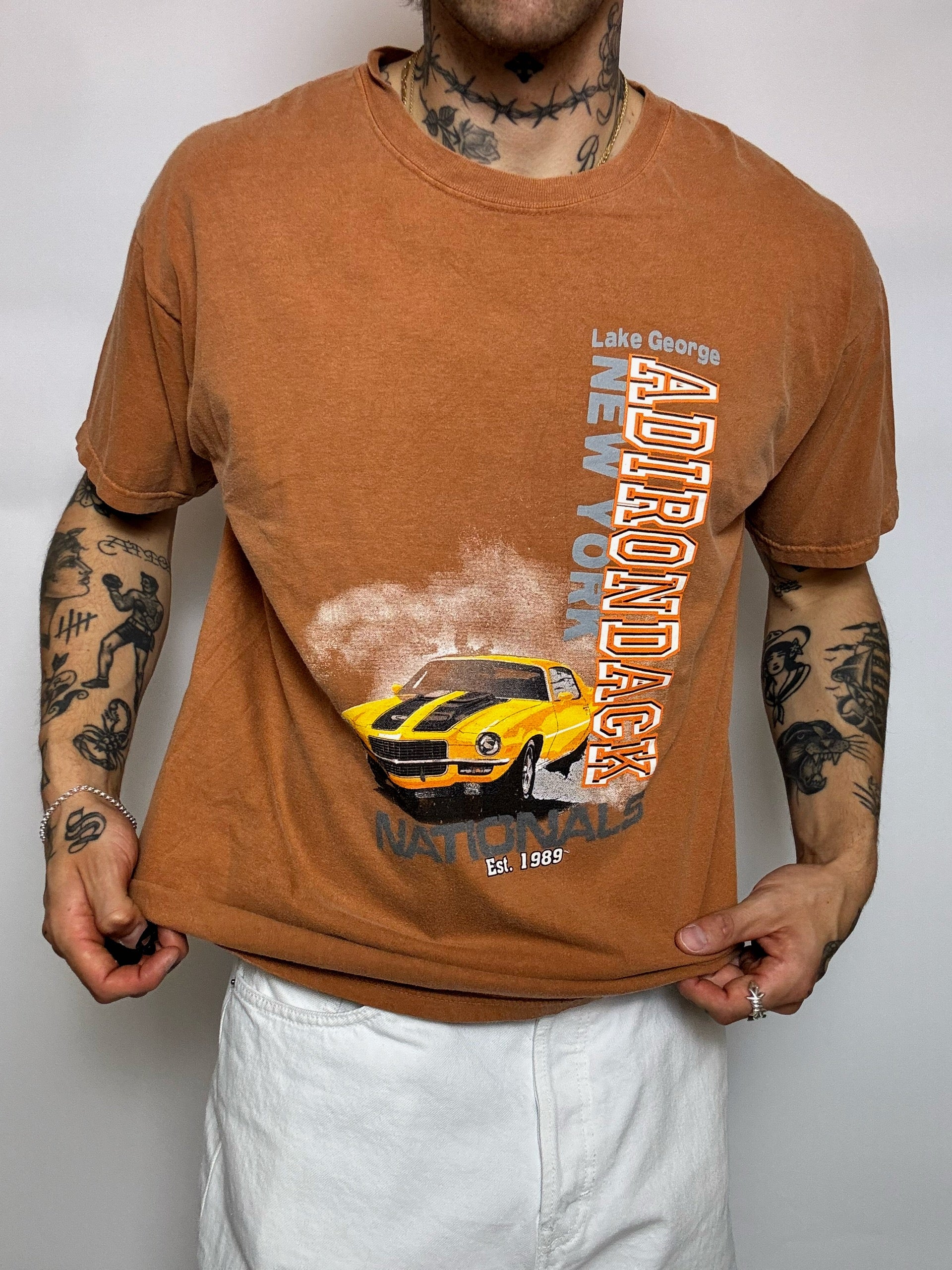 ADIRONDACK NATIONALS CAR SHOW L vintage tobacco t-shirt
