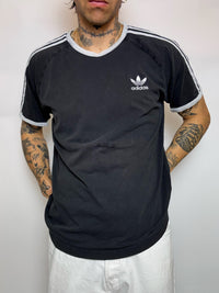 ADIDAS S Vintage schwarzes T-Shirt