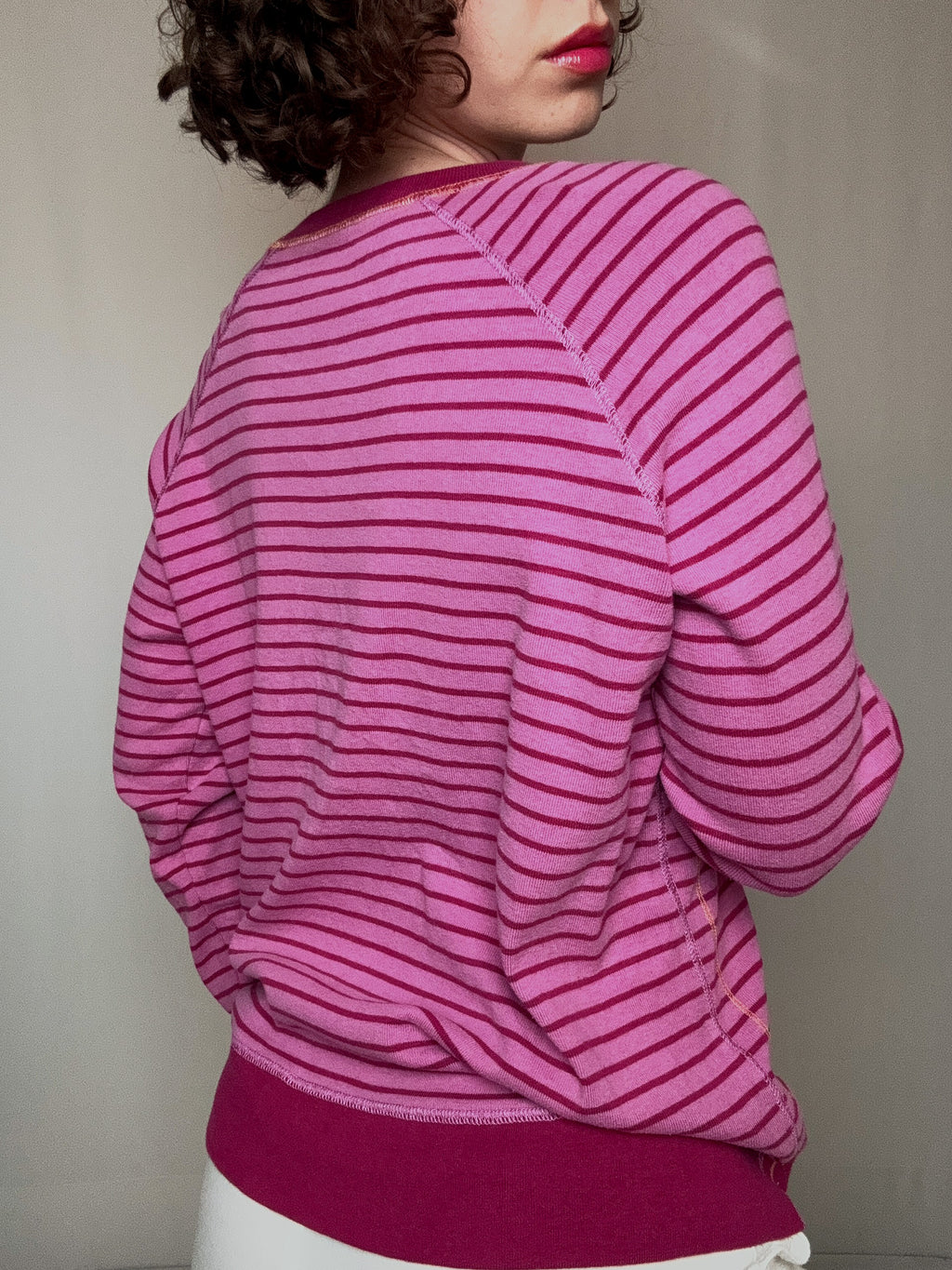 Sweat rose à rayure L vintage