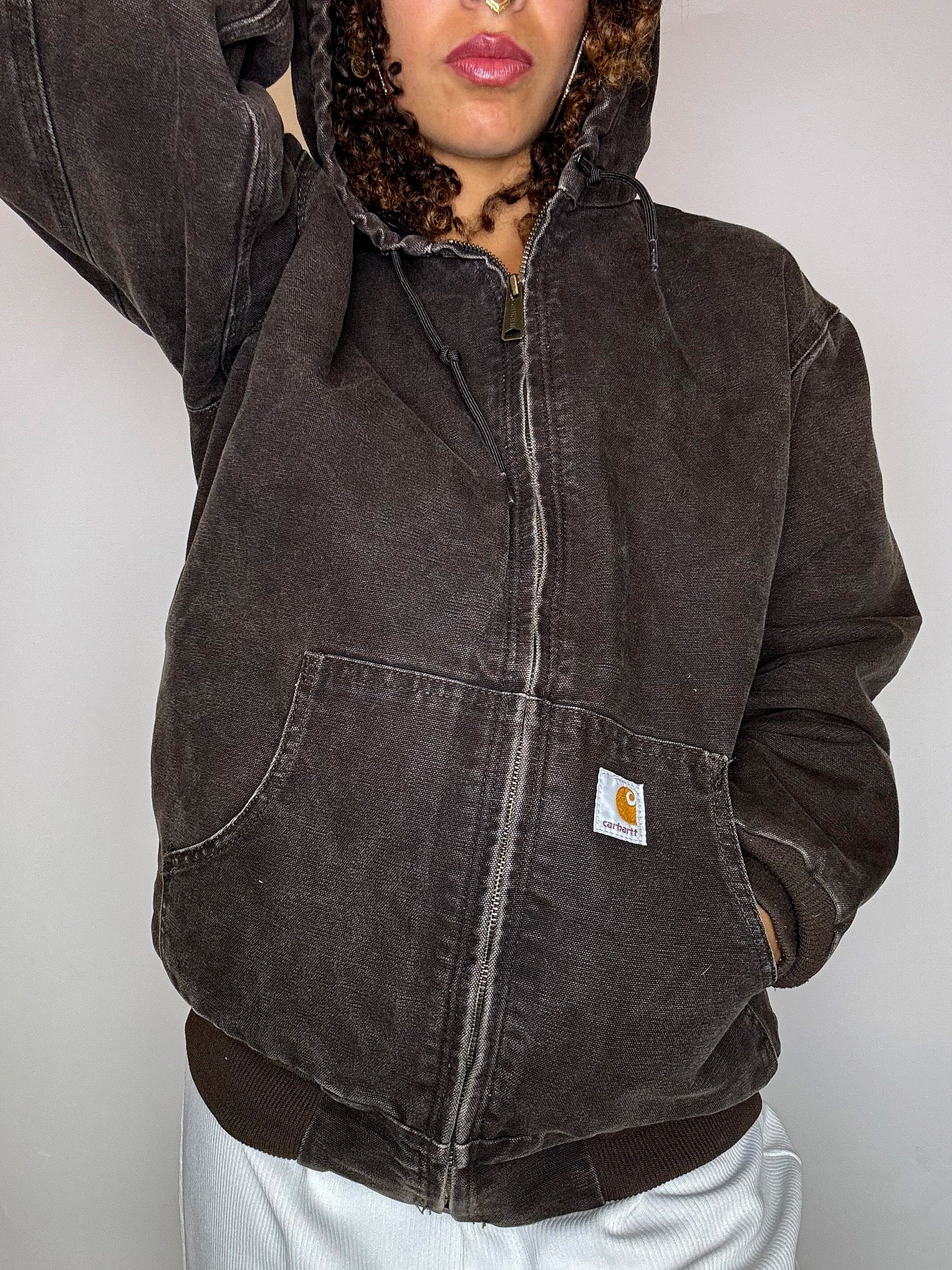CARHARTT Vintage-Jacke mit braunem Futter und Kapuze, Größe S