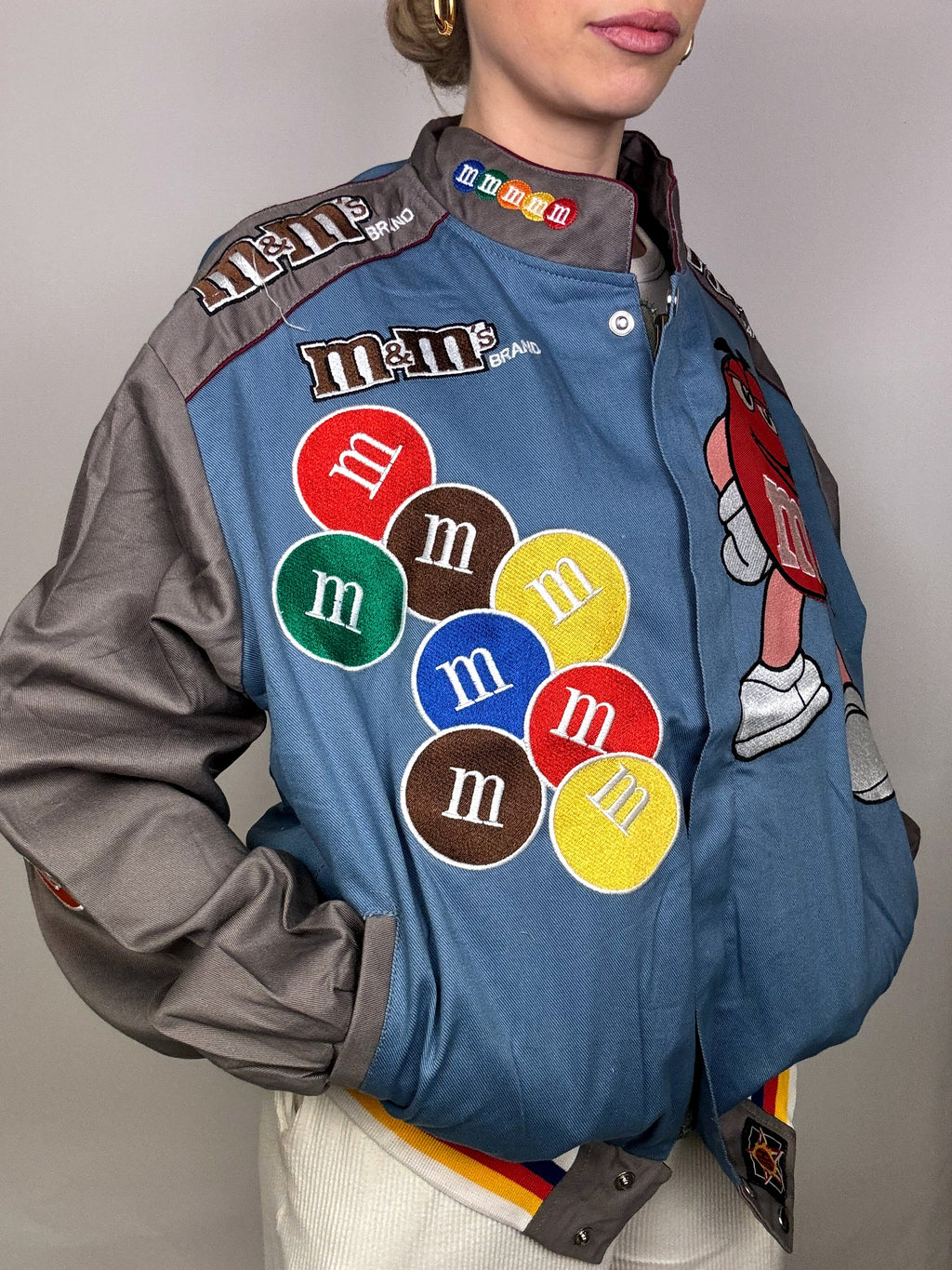 JH DESIGN x NASCAR M&amp;M's L blaue Kollektionsjacke