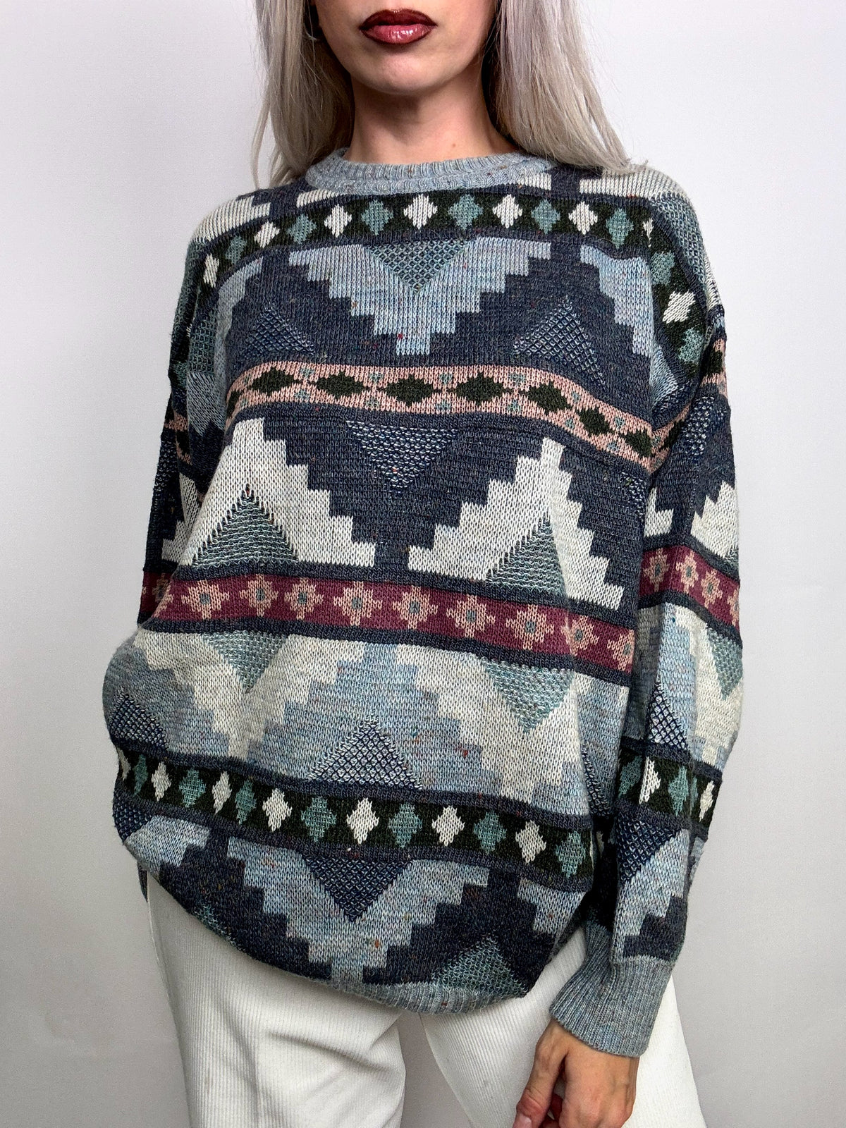 Blue vintage patterned knit sweater