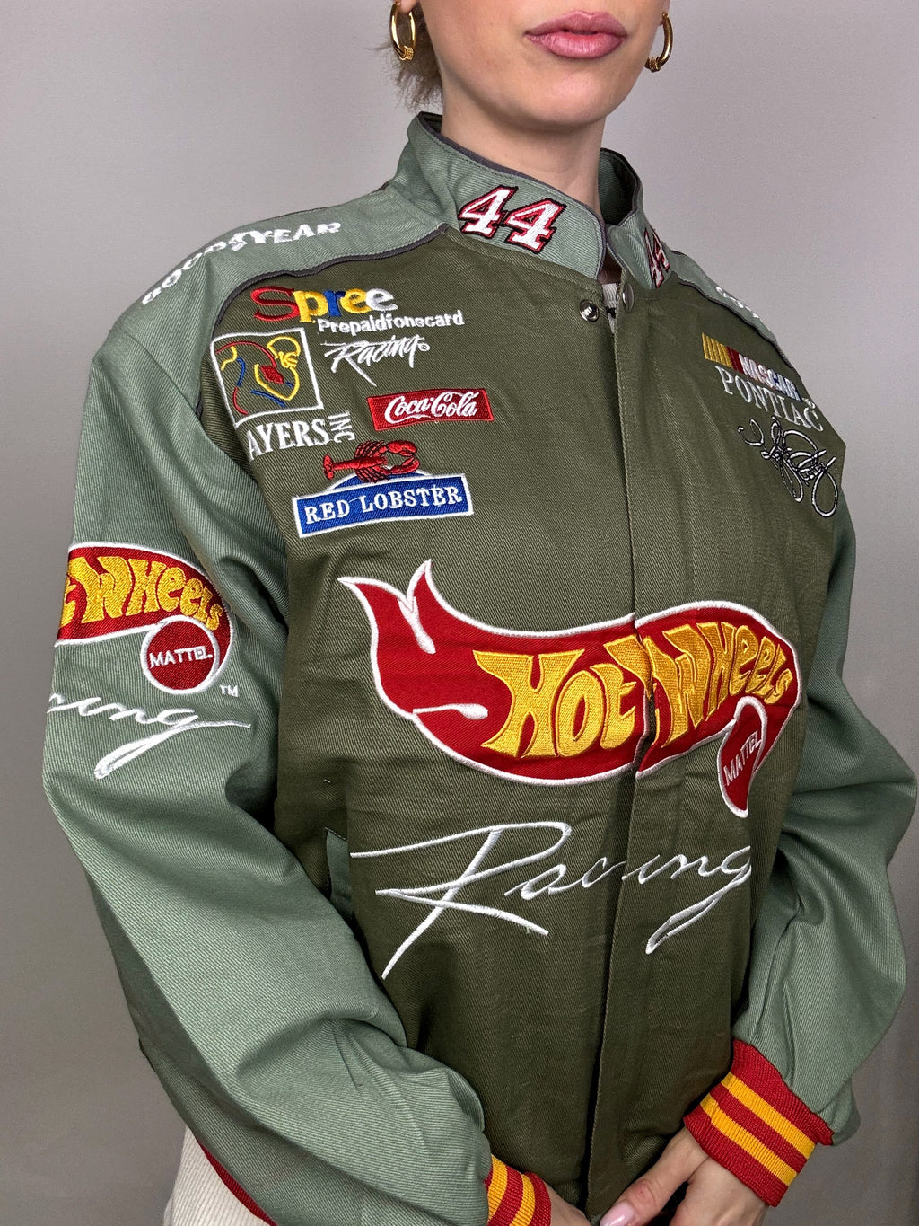 JH DESIGN x NASCAR HOTWHEELS L Khaki-Kollektionsjacke