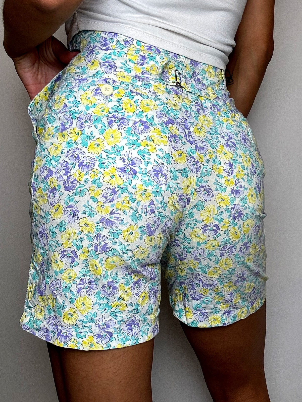 Short taille haute fleuri XS vintage