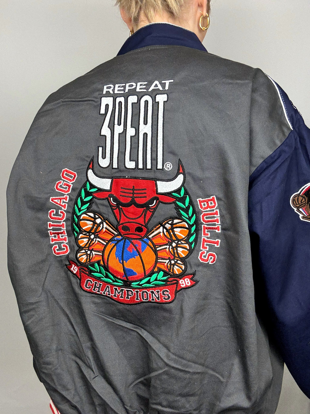 Veste de collection grise JH DESIGN x NBA BULLS XL