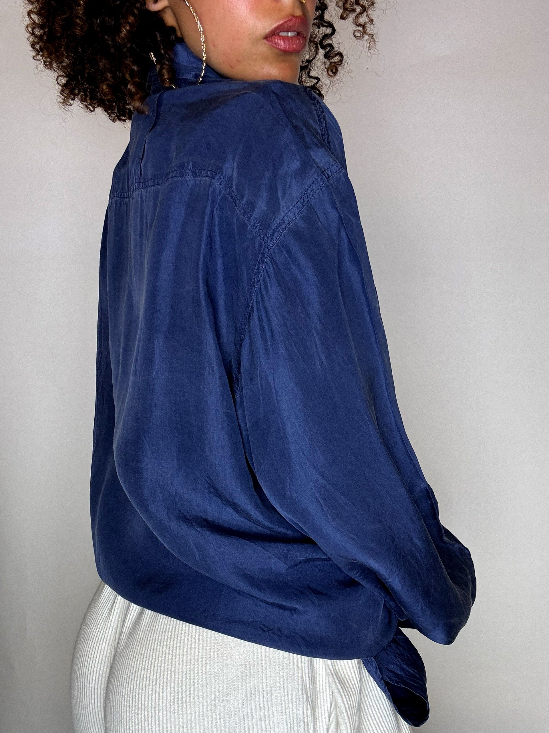 Chemise en soie bleue XL vintage