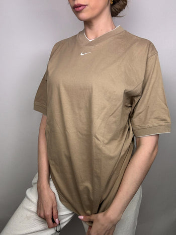 NIKE L vintage beige t-shirt