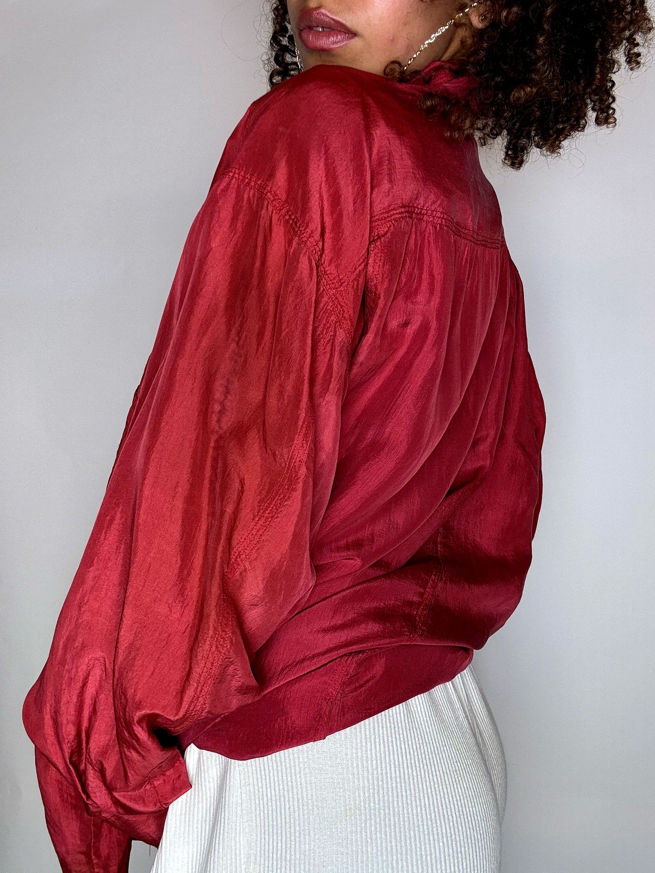 Chemise en soie rouge M vintage