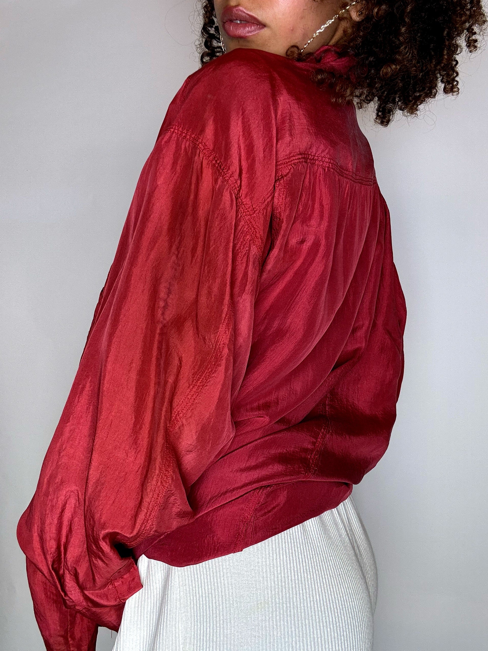 Chemise en soie rouge M vintage