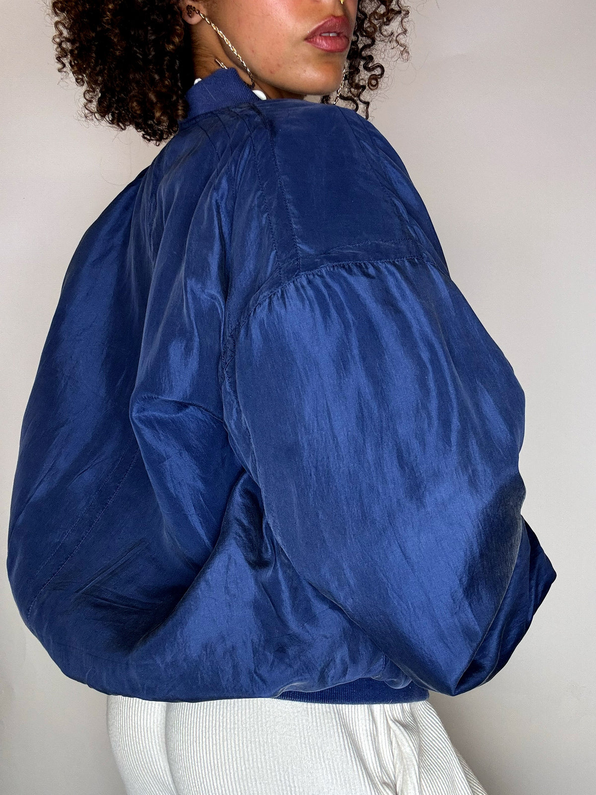 Vintage blaue Seidenbomberjacke, Größe M 