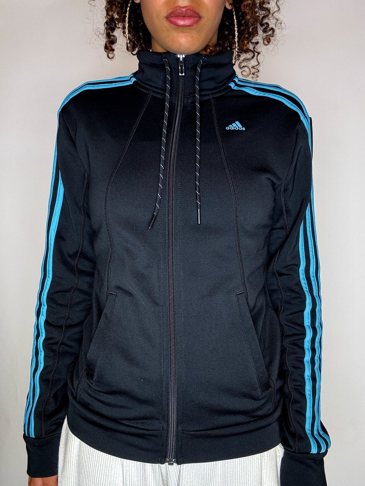 Jacket de sport noire et bleu ADIDAS S vintage
