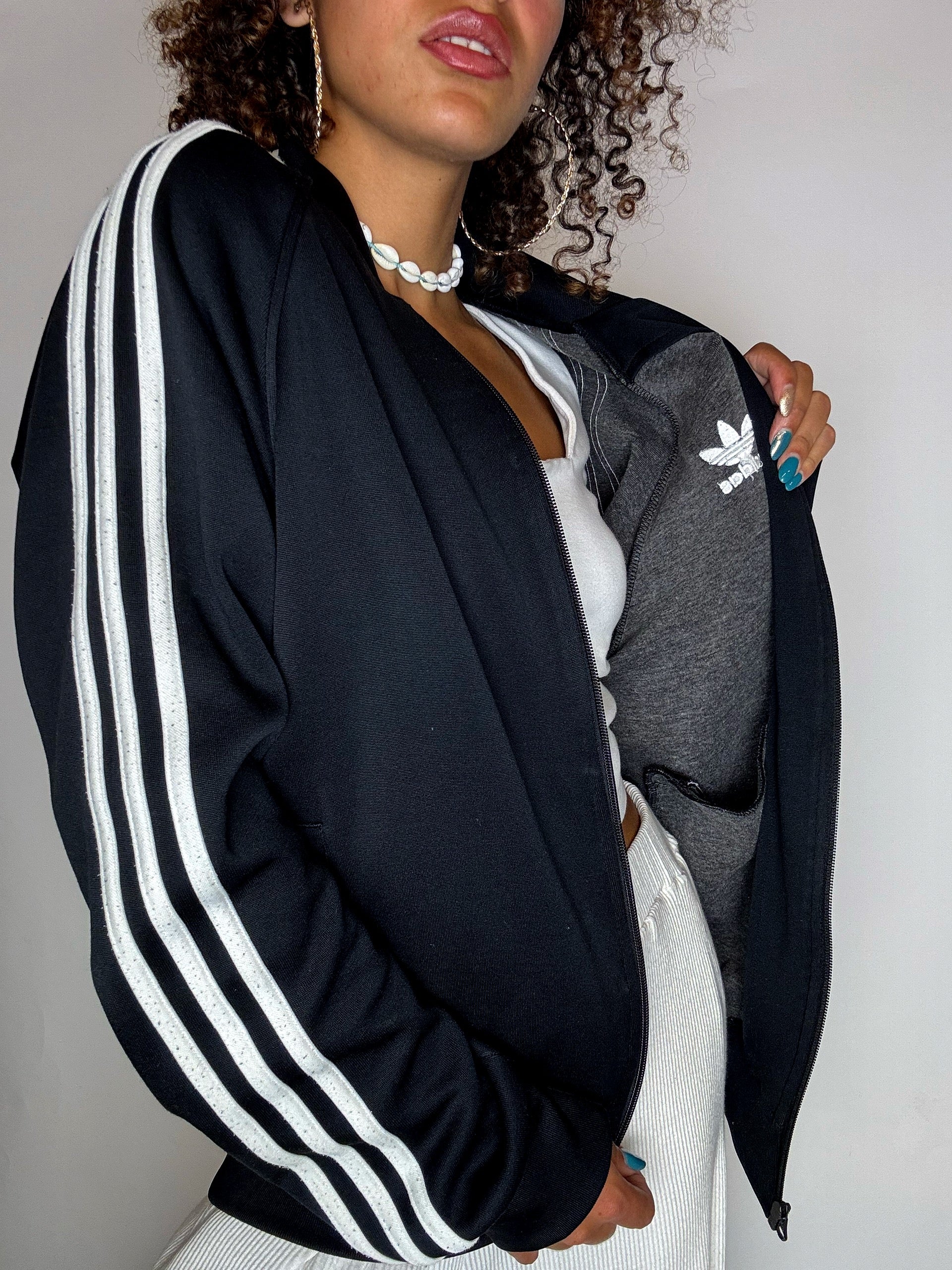Vintage Adidas Sportjacke (Größe M/L)