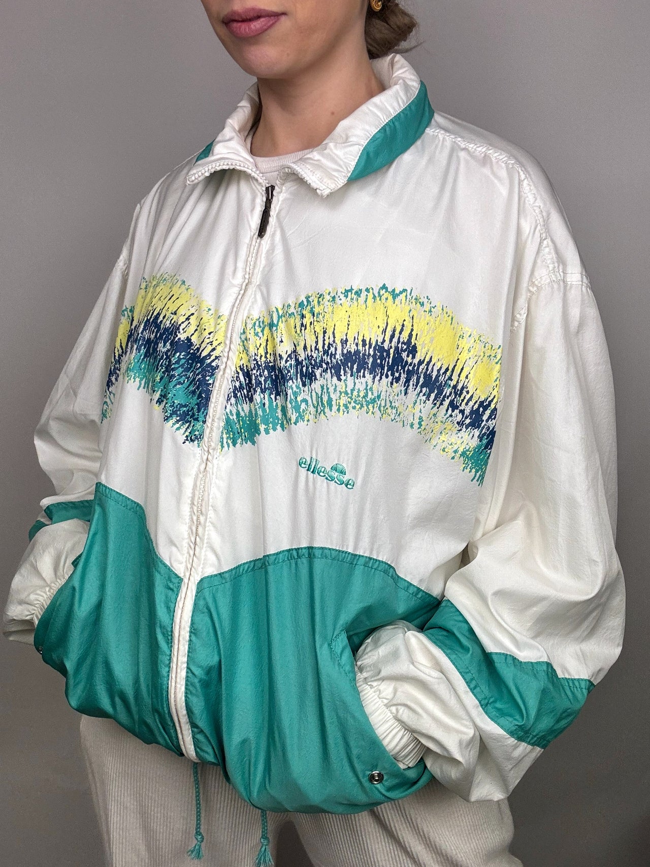 ELLESSE XL Vintage White and Turquoise Nylon Jacket