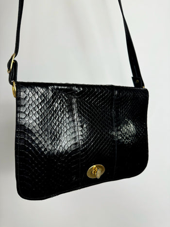 Sac en cuir noir à bandoulière effet python vintage