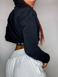 ADIDAS black cropped sweatshirt XS vintage