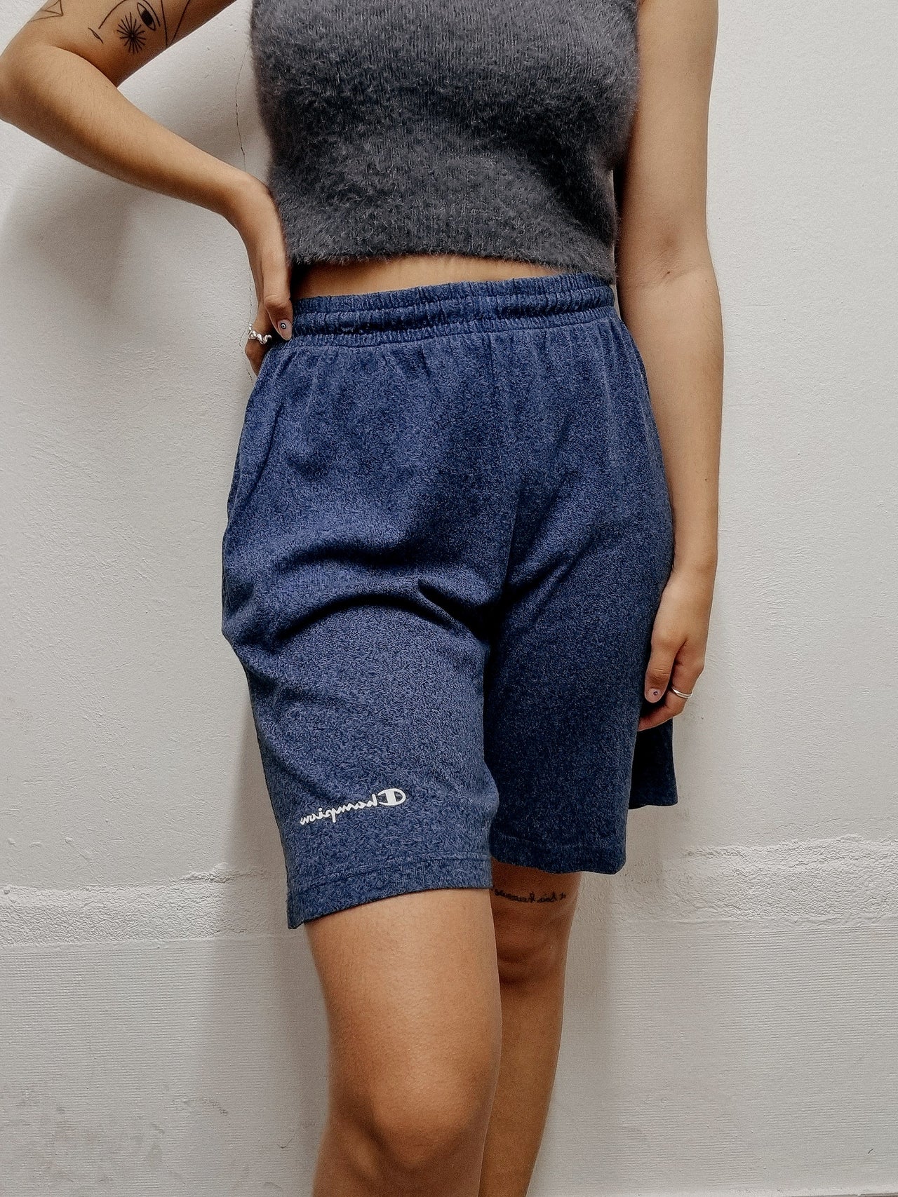 Short vintage bleu foncé Champion L