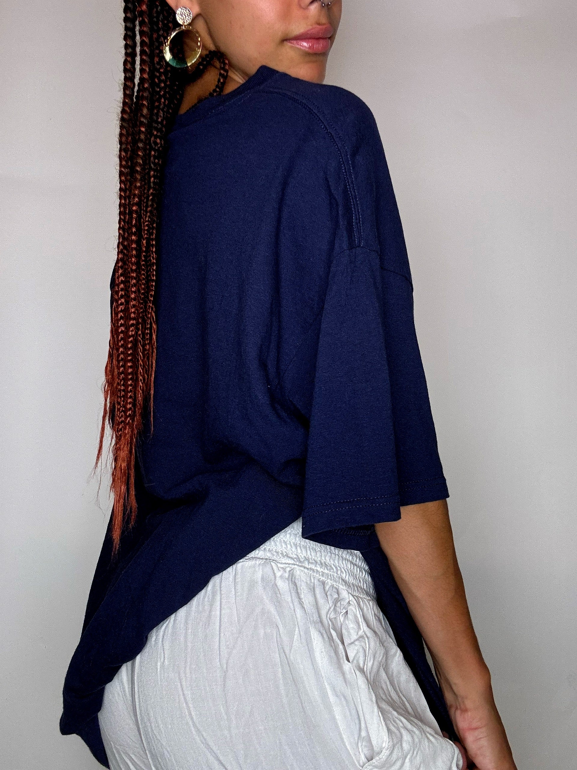 Vintage-T-Shirt mit marineblauem Print, Größe L