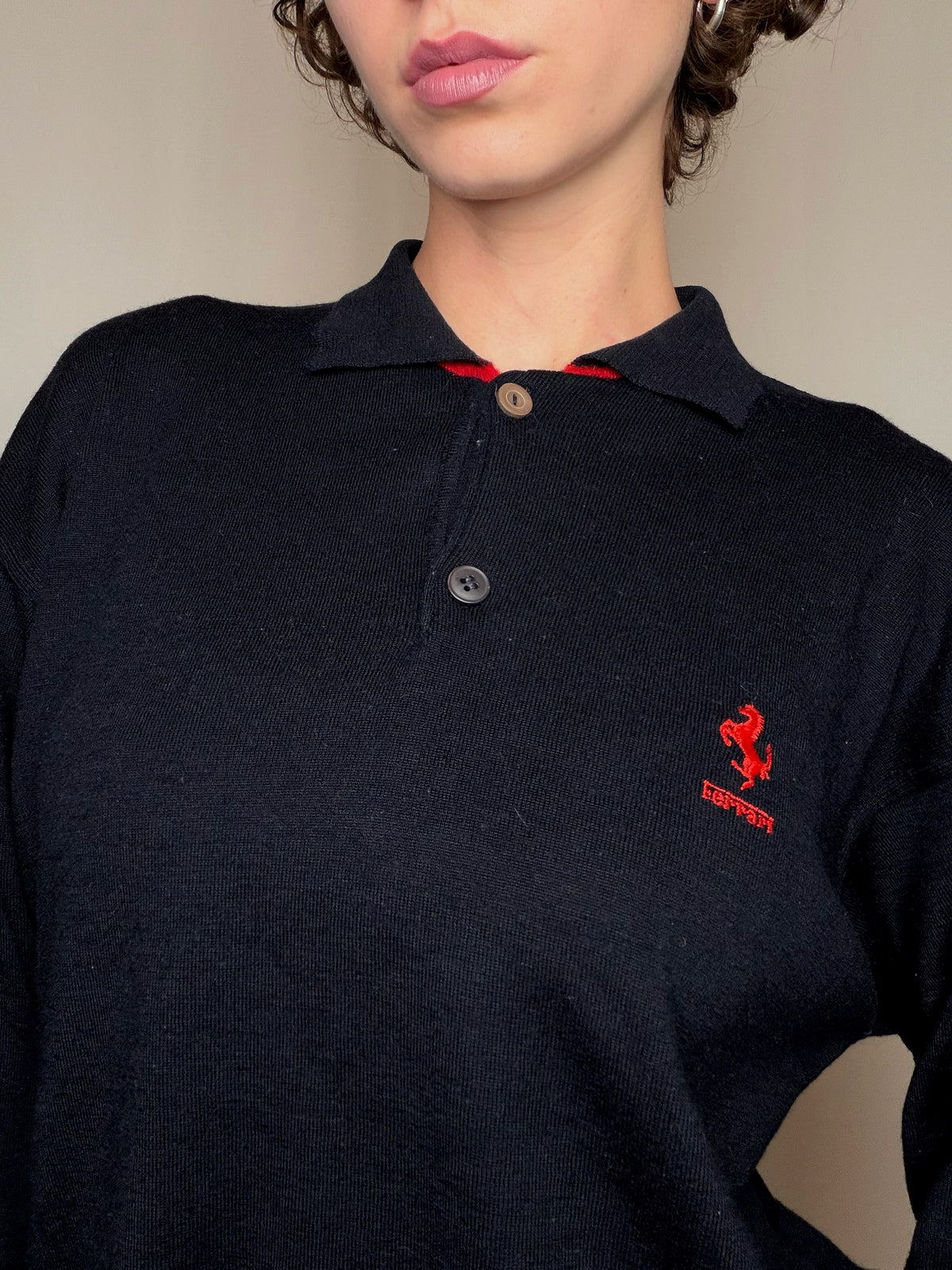 Pull en maille noir Ferrari M vintage