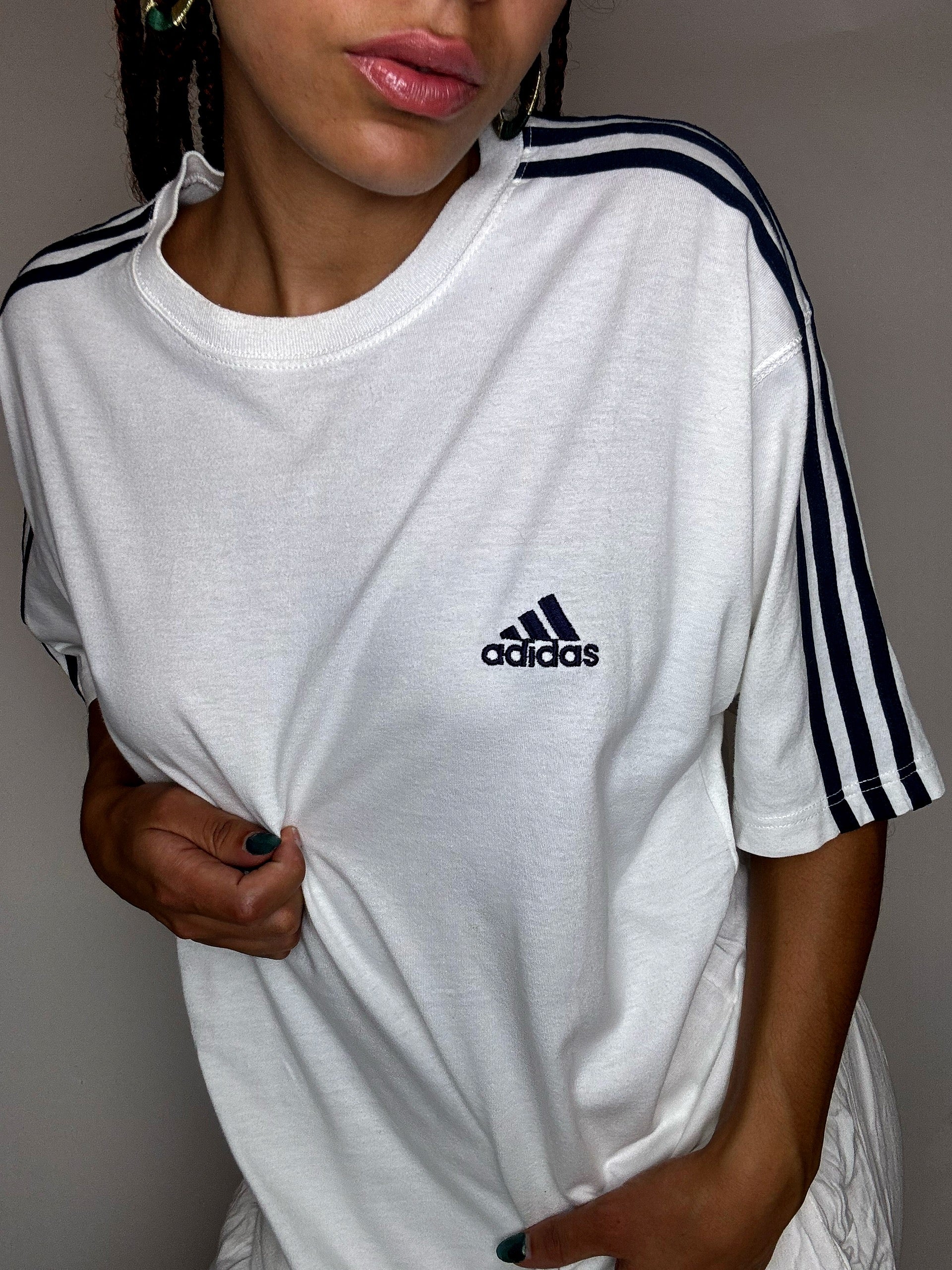 ADIDAS M Vintage weißes T-Shirt
