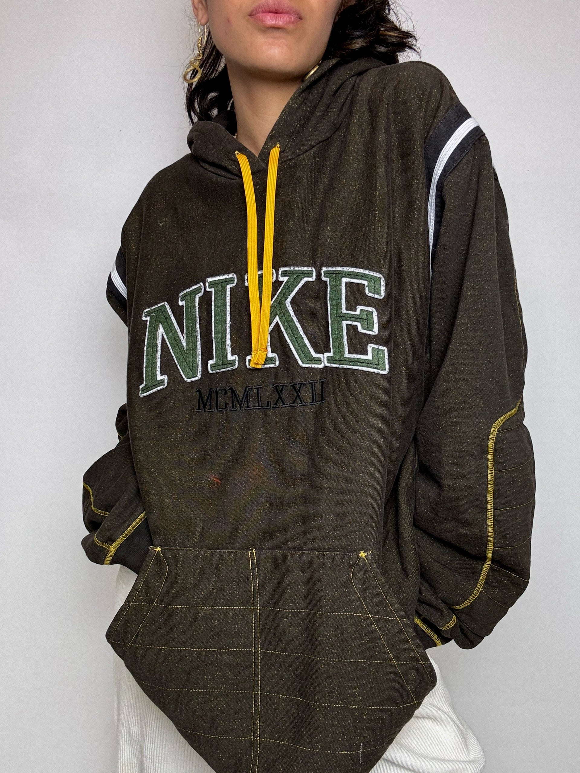 Vintage XL Khaki Nike Hoodie