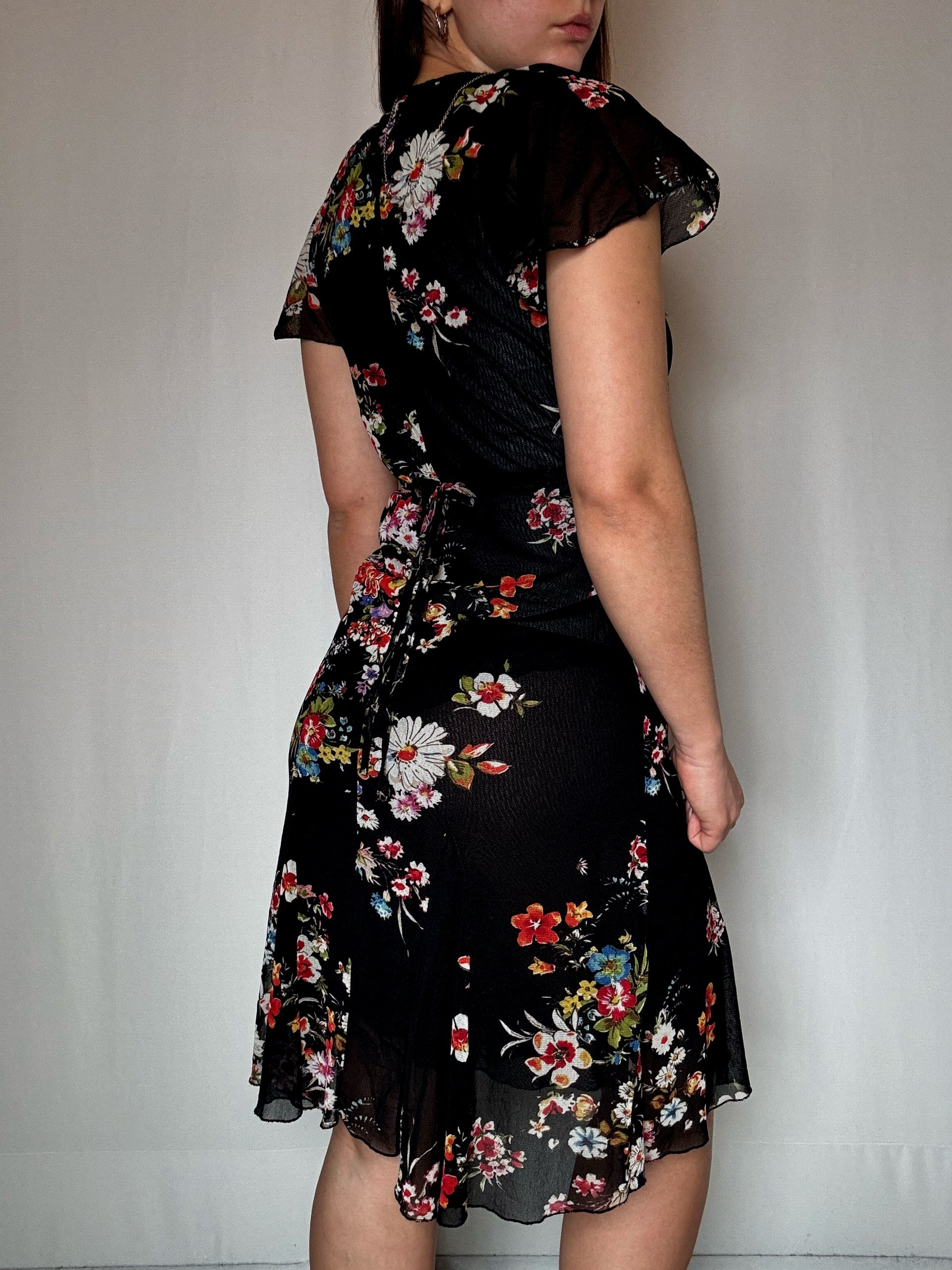 Vintage floral fitted and flowy dress M/L