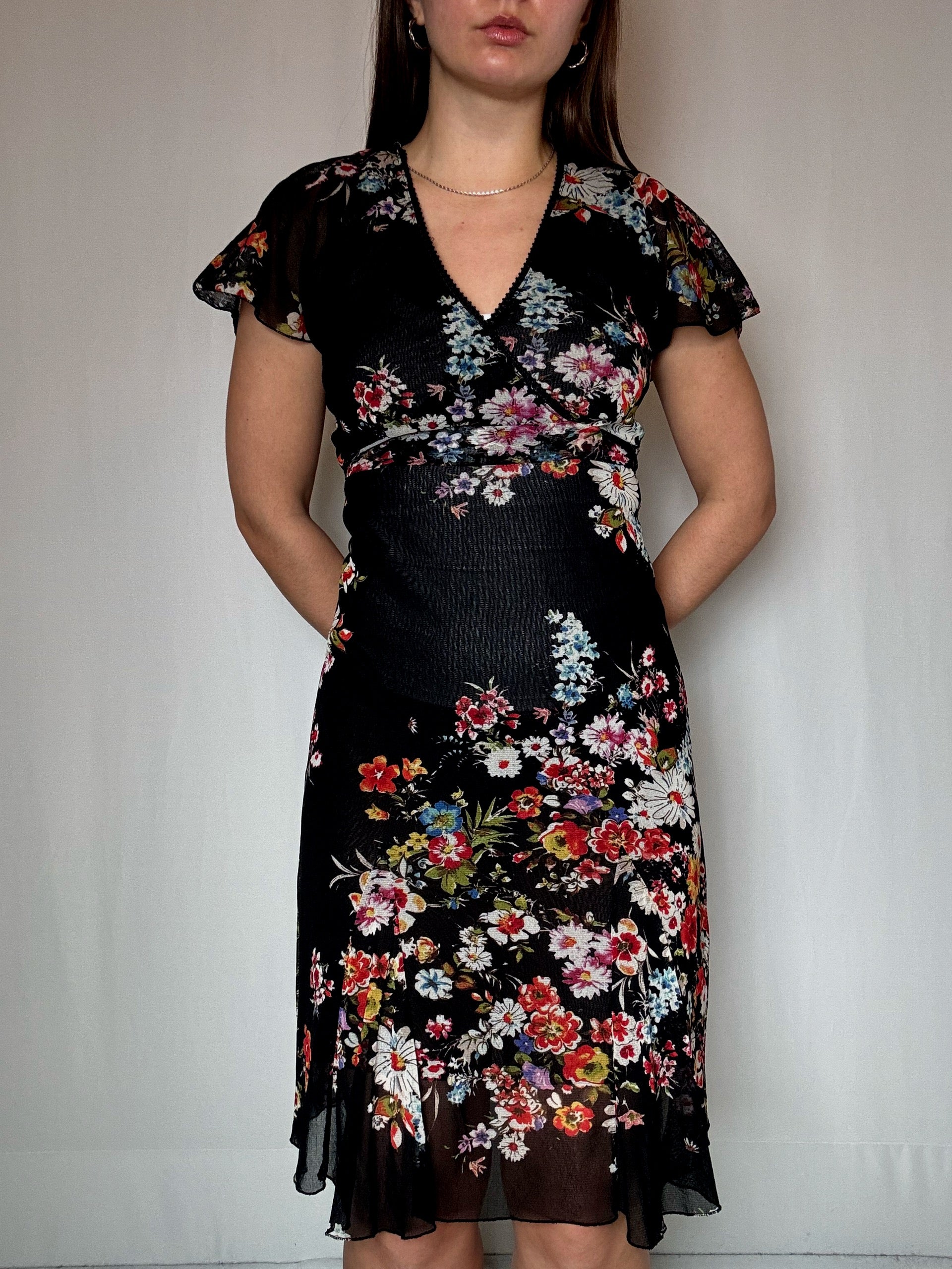 Vintage floral fitted and flowy dress M/L