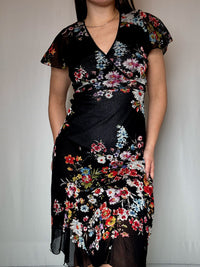 Vintage floral fitted and flowy dress M/L