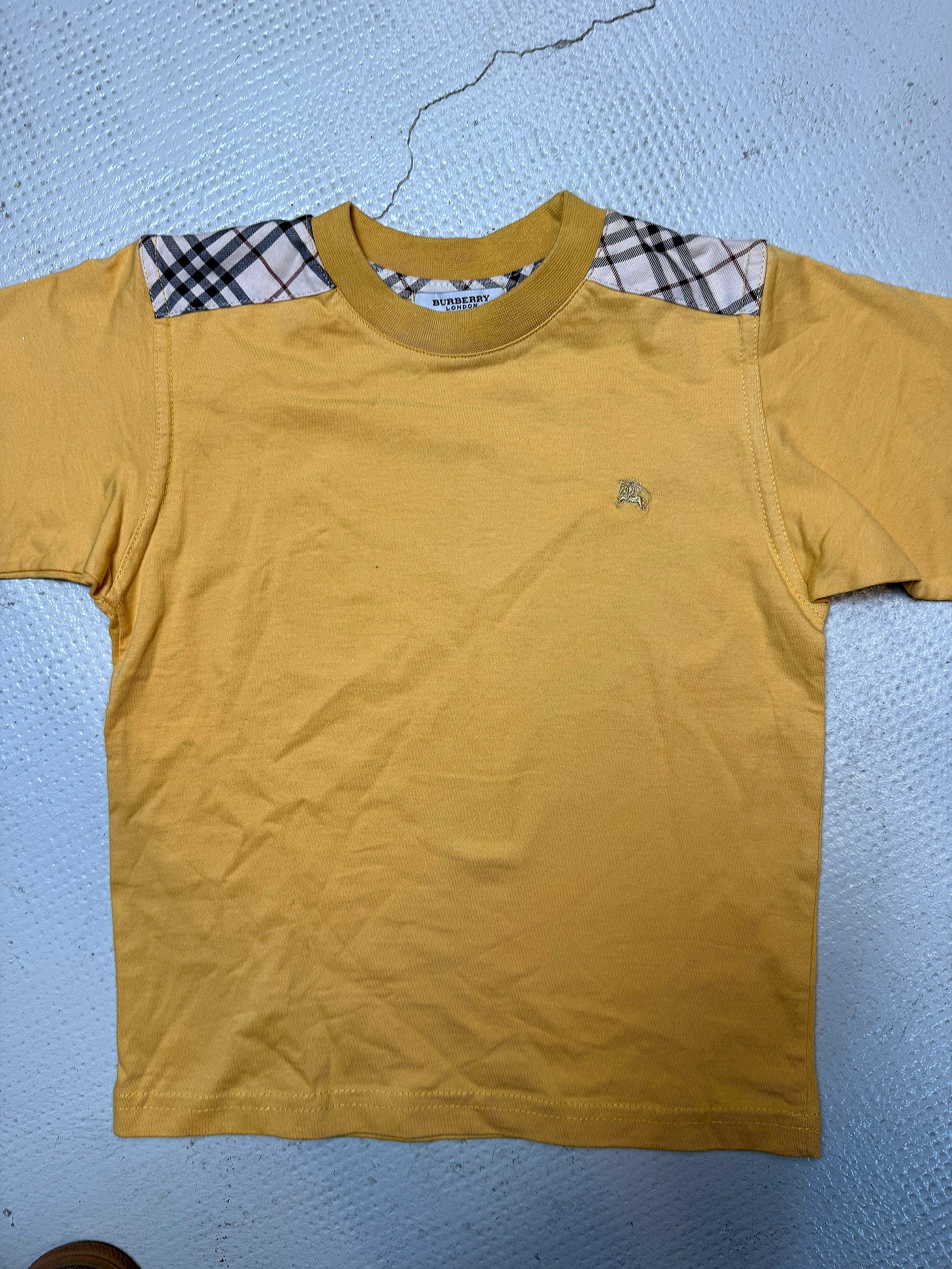 BURBERRY 6A gelbes T-Shirt