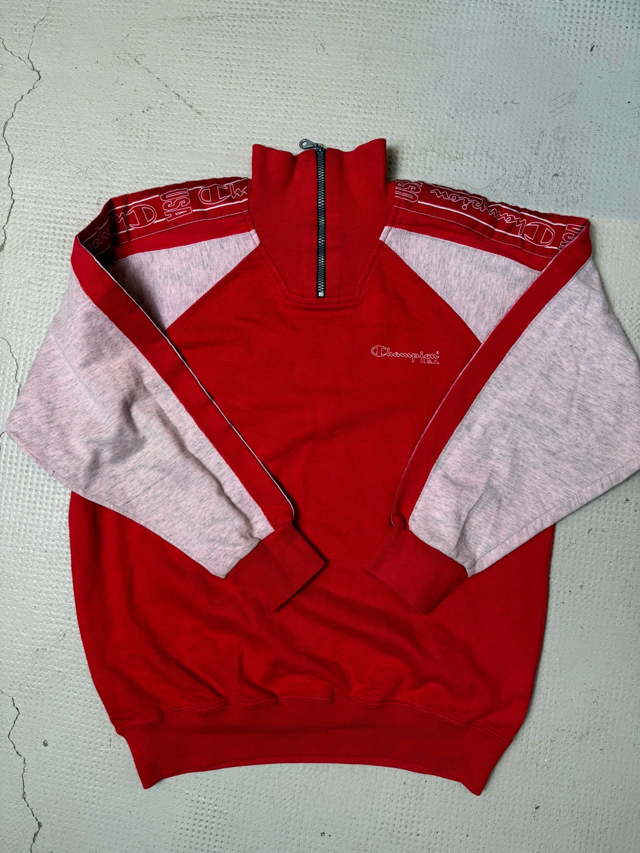 Sweat rouge champion 9/10A