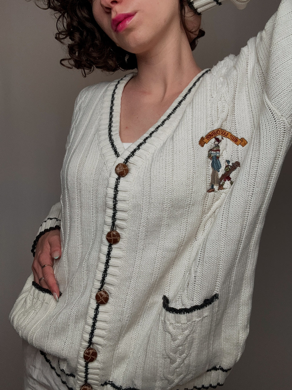 vintage white cricket cardigan M/L