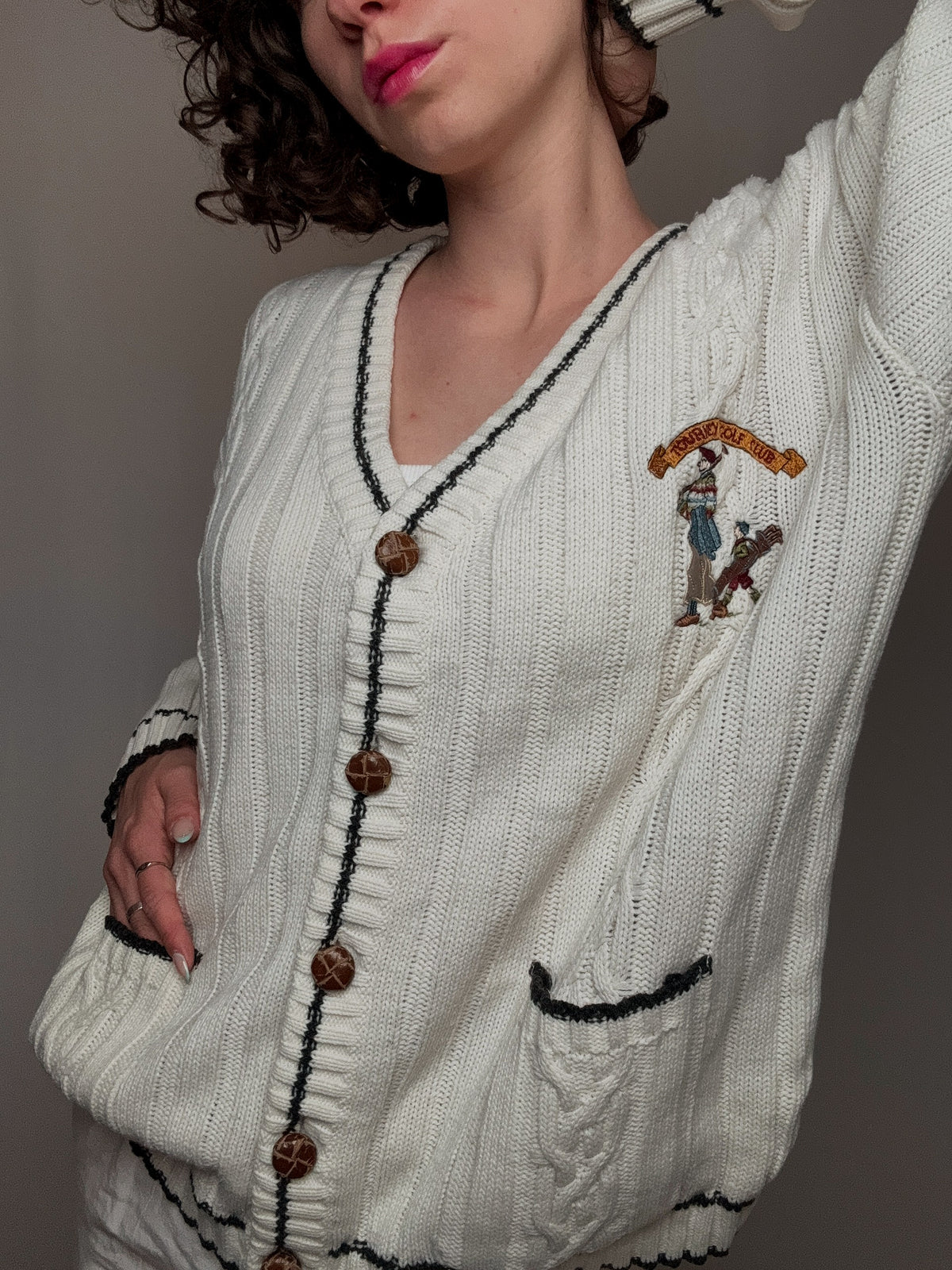 vintage white cricket cardigan M/L