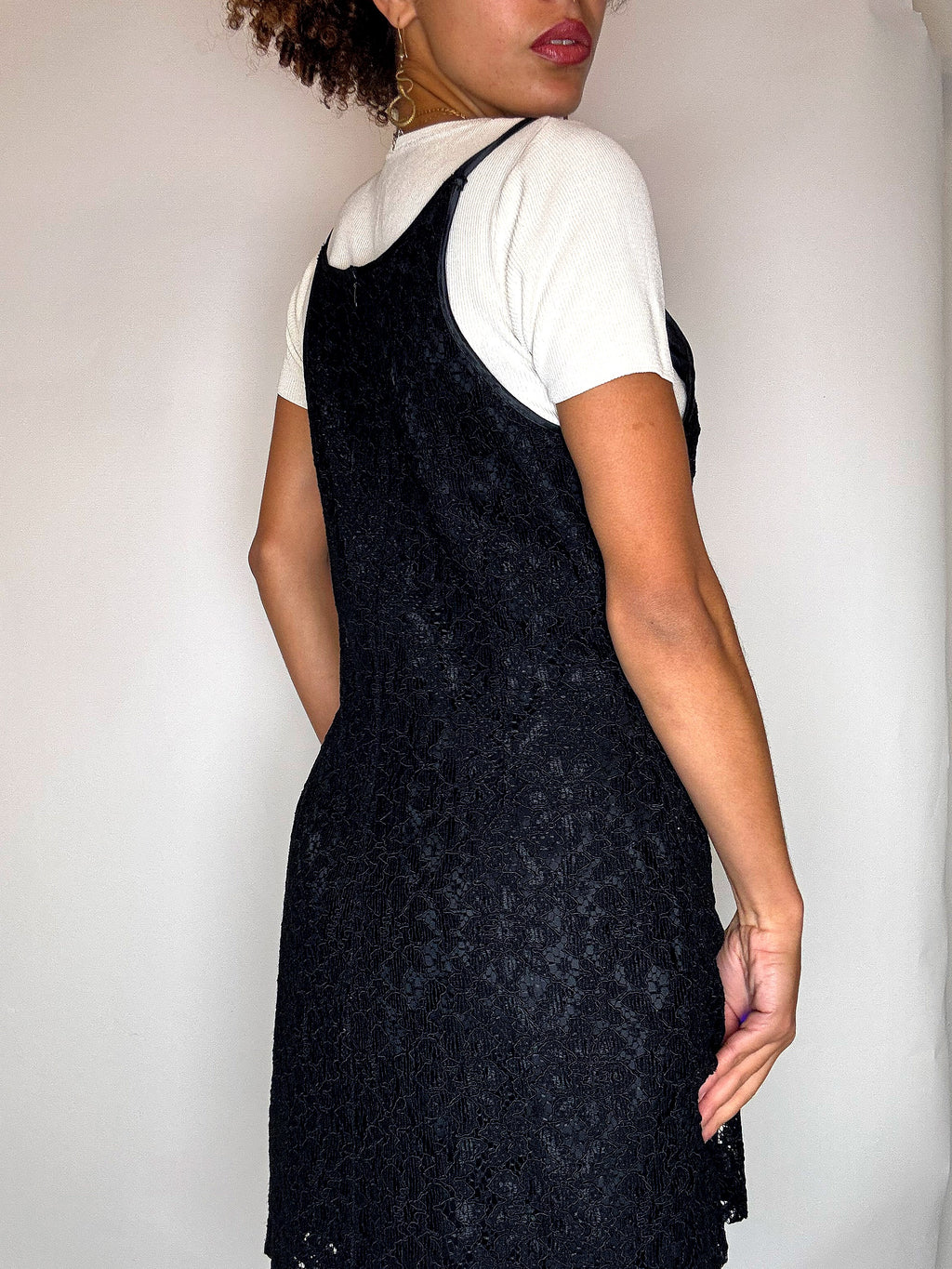 Vintage black lace dress M