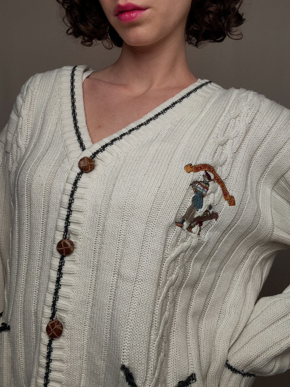 vintage white cricket cardigan M/L