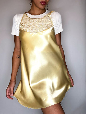 Robe lingerie dorée avec dentelle décolleté  S vintage