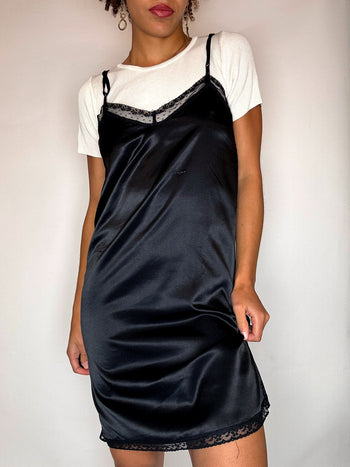 Robe lingerie avec dentelle bordure M vintage