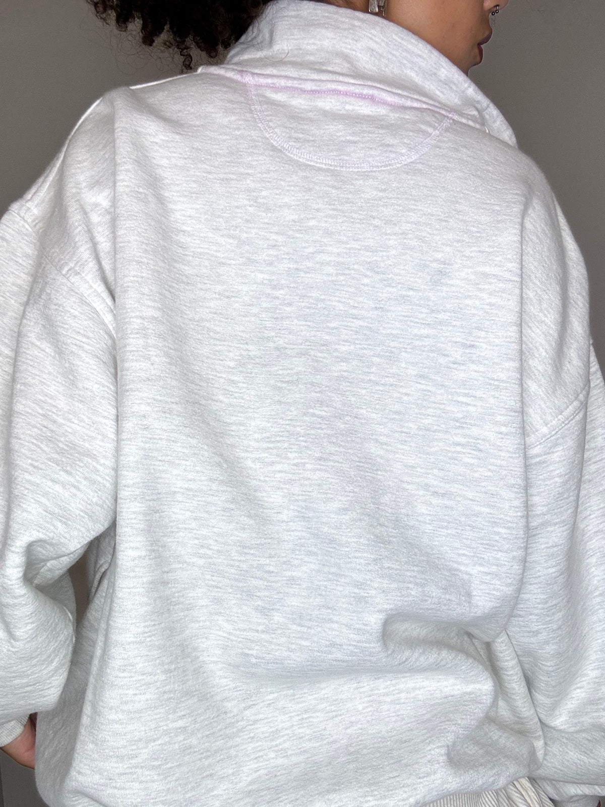 Vintage graues Sweatshirt mit Stehkragen, Größe L
