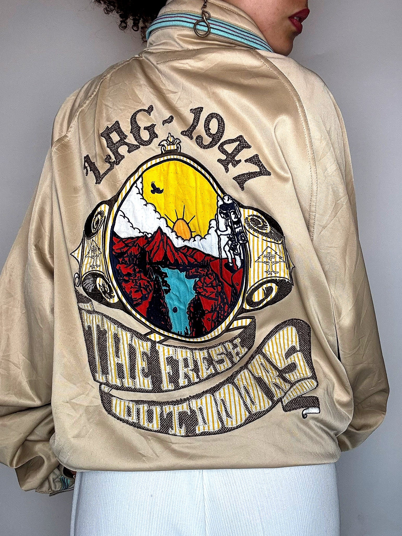 Vintage LEE Bomberjacke aus besticktem Satin, Größe XXXL