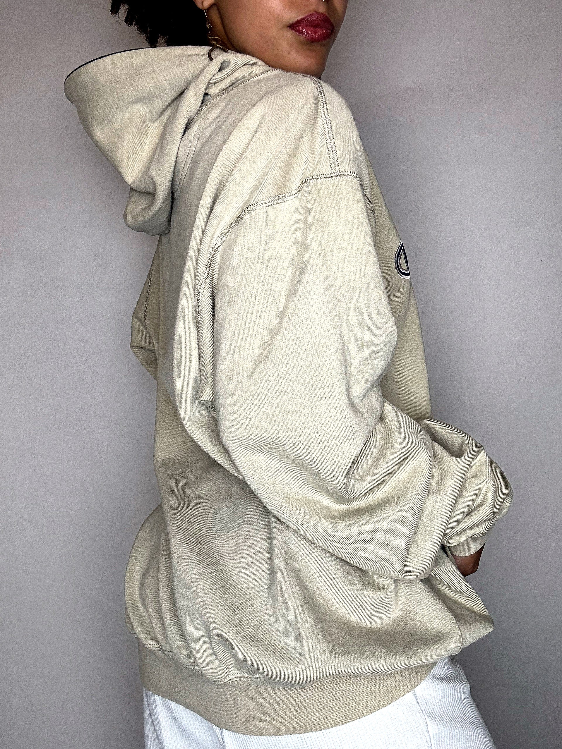 CHAMPION L Vintage-Sweatshirt in Beige