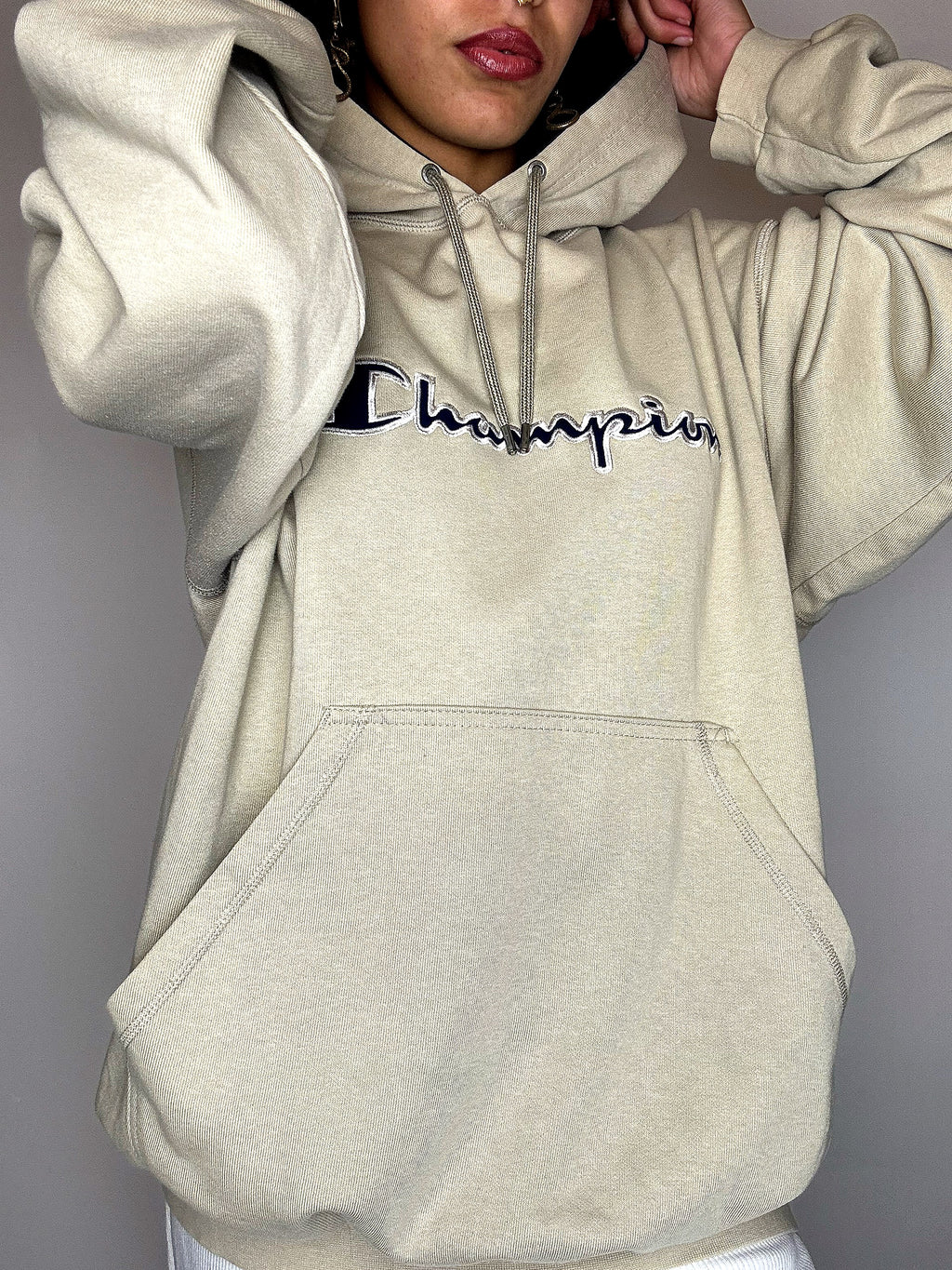 CHAMPION L Vintage-Sweatshirt in Beige