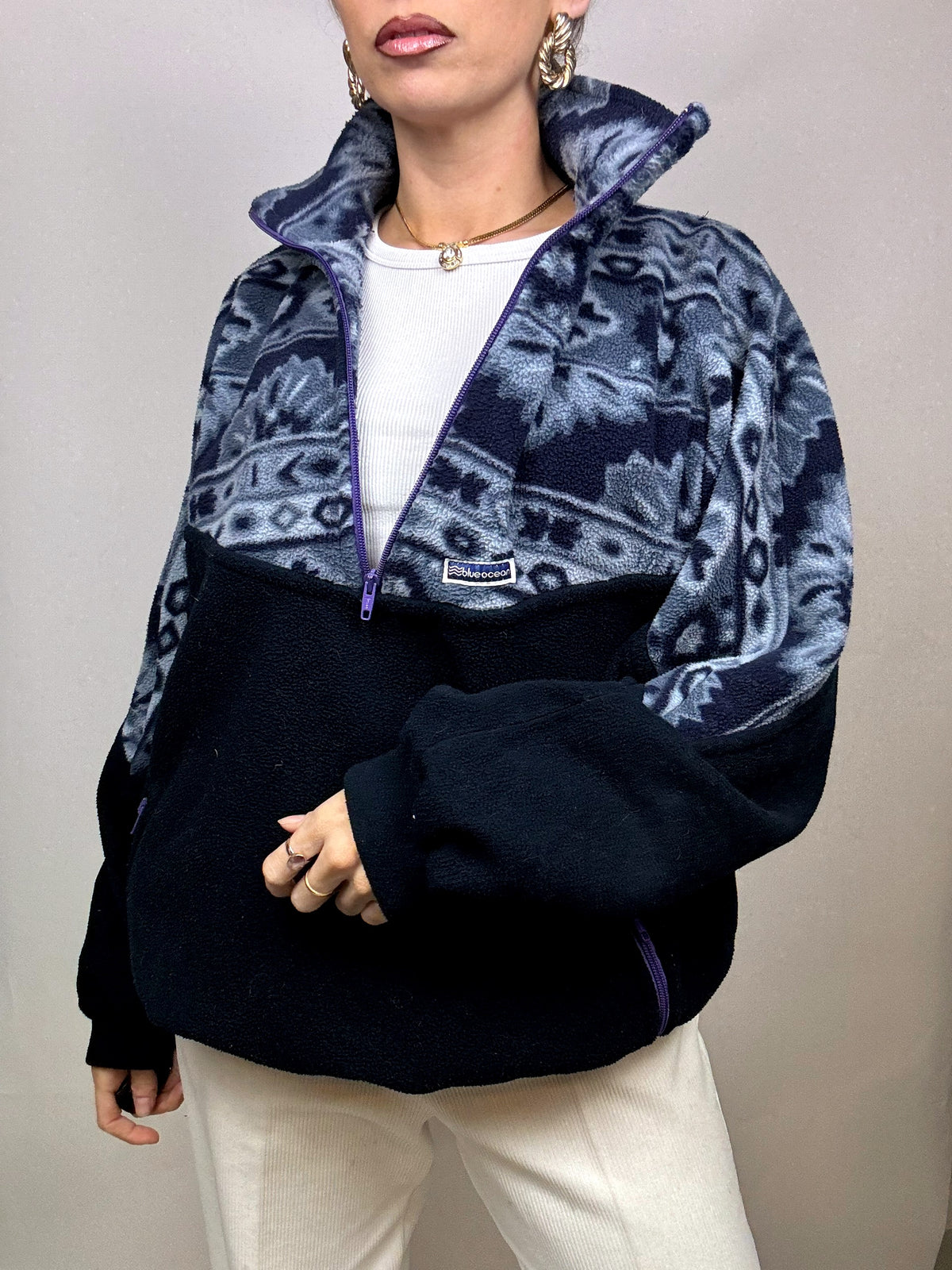 Vintage XL navy graphic zip-neck fleece