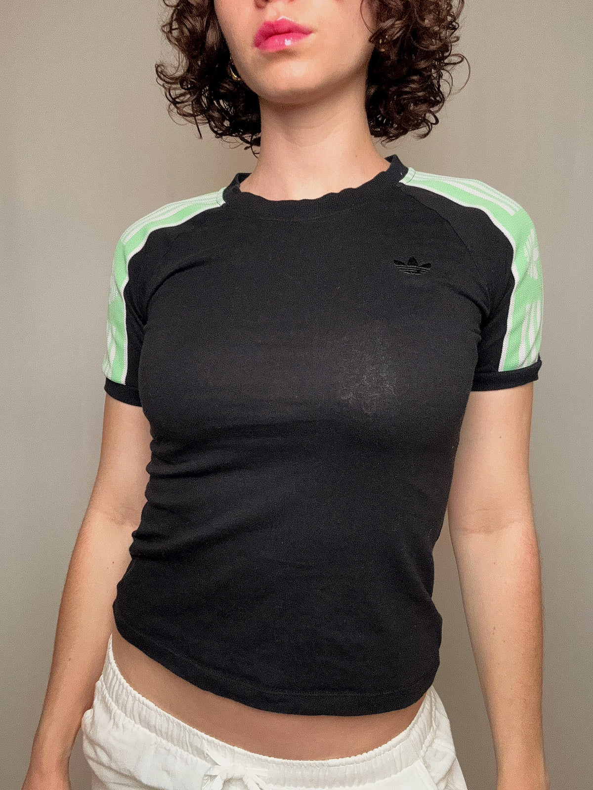 Tshirt noir détail épaules adidas S/M vintage