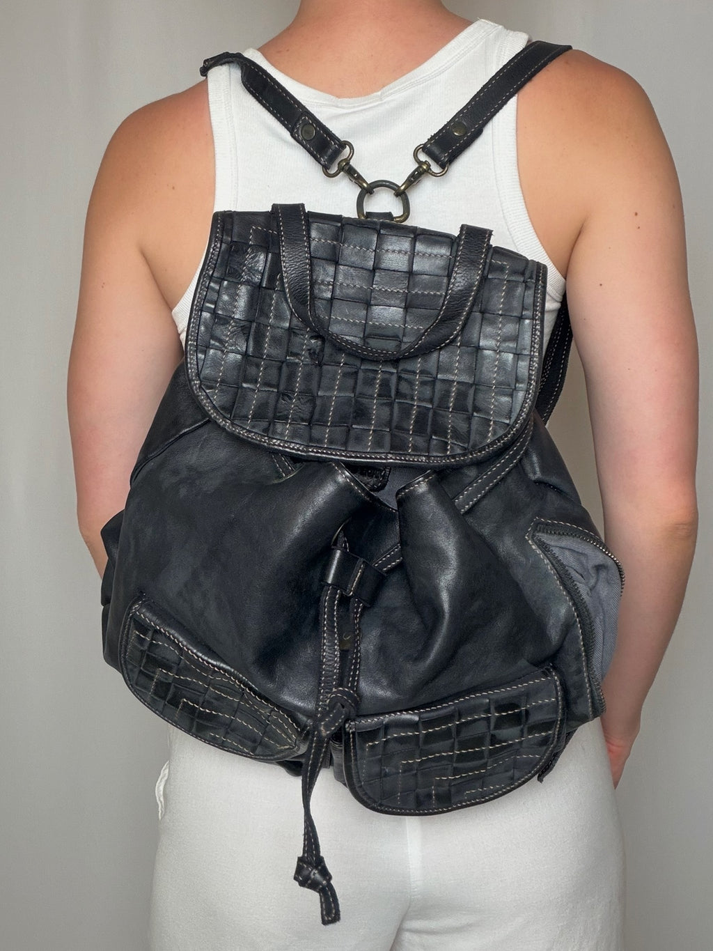 Vintage schwarze Ledertasche mit Schulterriemen